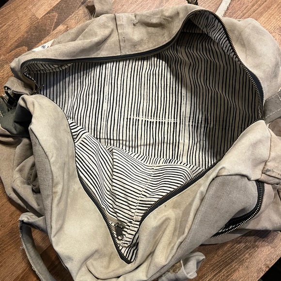 Canvas Travel Duffle Bag - Picture 3 of 3